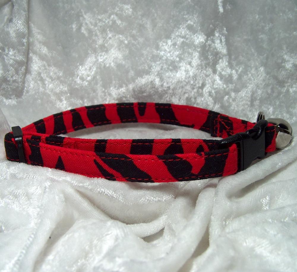 Red Zebra Cat collar