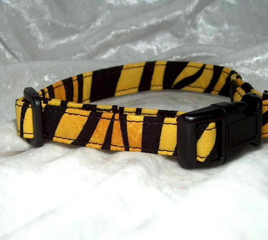 Yellow Zebra Cat collar